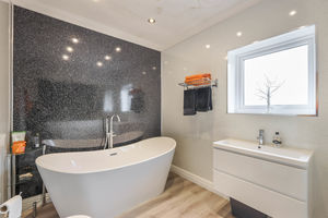 Photo 36- click for photo gallery